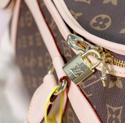 Chowis Vuitton Luxury Pet Carrier