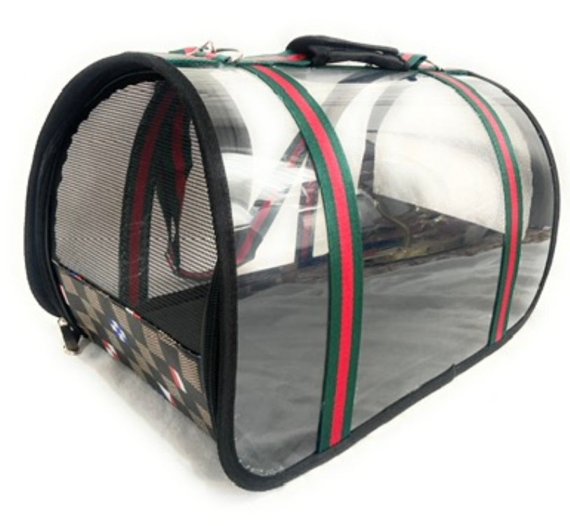 Guchi Carrier